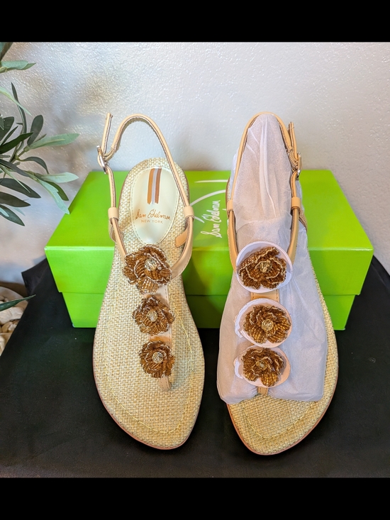 Sam Edelman Shoes - NWT! Sam Edelman Gigi Flora Embellished Thong Sandals Size 7M